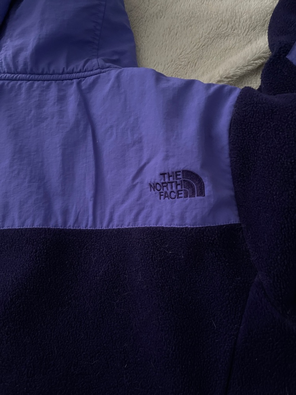 The North Face Purple & Dark Purple Hooded Jacket Women’s M - Picture 6 of 6